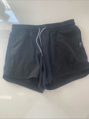 Athleta girl XXL – 16 Black Athletic Shorts with Drawstring